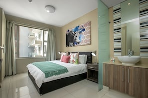 1 habitación, tabla de planchar con plancha, internet y ropa de cama 