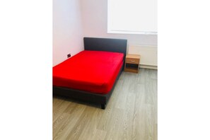 Bügeleisen/Bügelbrett, Bettwäsche