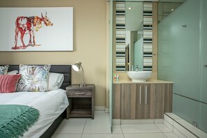 1 bedroom, iron/ironing board, Internet, bed sheets