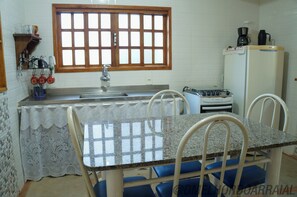 Geladeira, fogão, cooktop, liquidificador