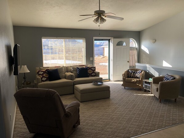 Smart TV, DVD player, books, video library