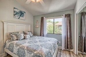 2 habitaciones, tabla de planchar con plancha, wifi y ropa de cama