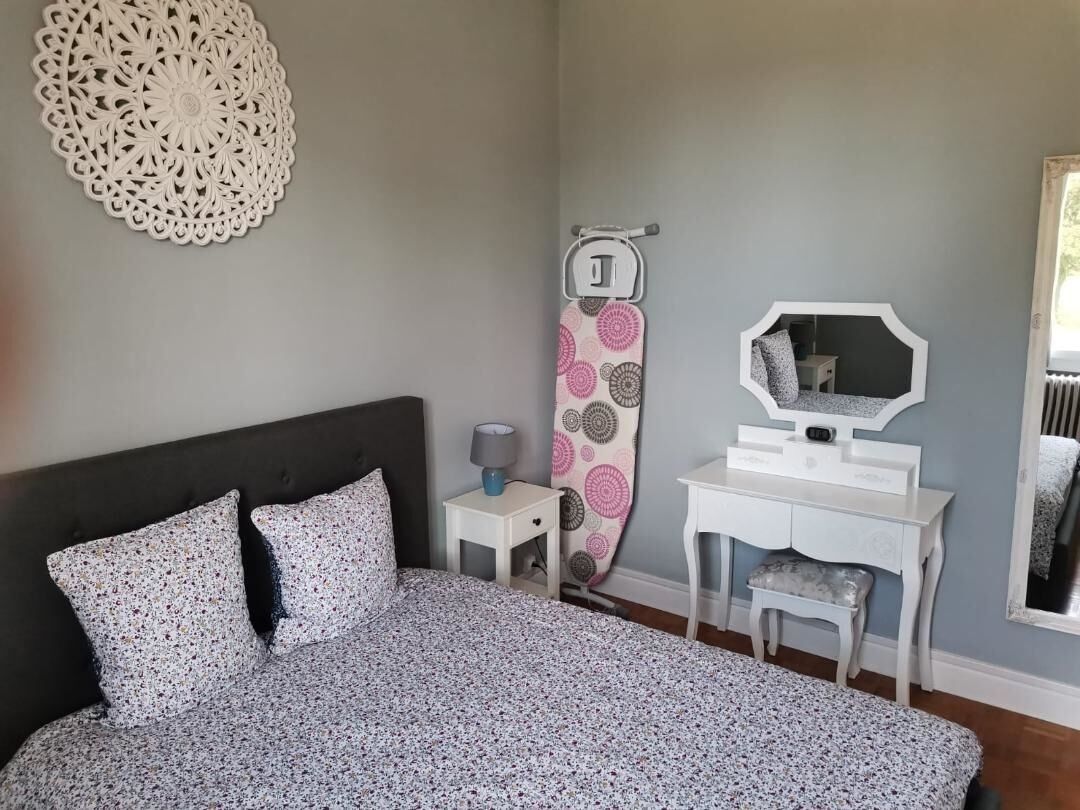 3 slaapkamers, een strijkplank/strijkijzer, beddengoed