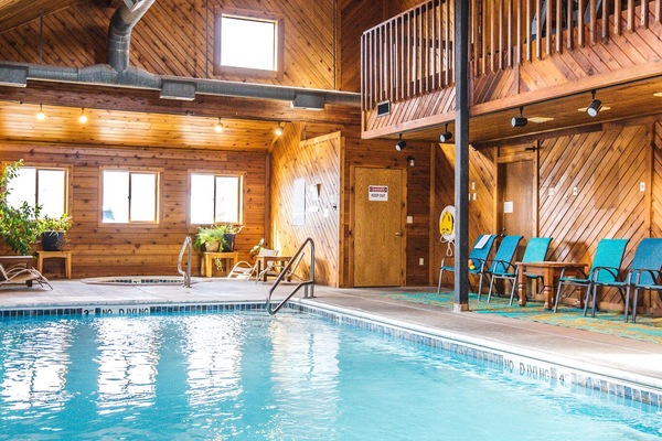 Sisäuima-allas, lämmitetty uima-allas