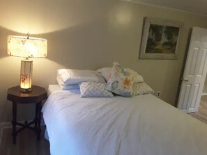 1 Schlafzimmer, Bügeleisen/Bügelbrett, kostenloses WLAN, Bettwäsche