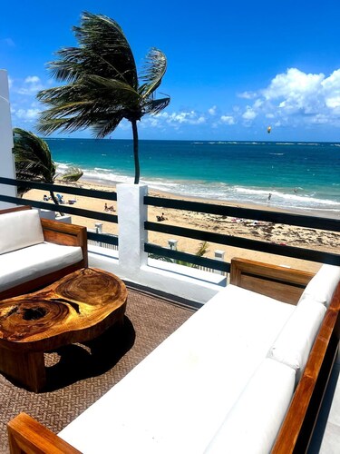 Fully renovated beachfront home with a pool in Ocean Park