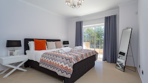 4 chambres, Wi-Fi gratuit, draps fournis