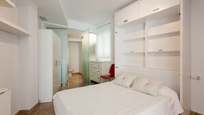Basic Studio | WiFi (free) - City Old town (Valencia)