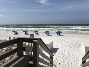 Am Strand, Liegestühle