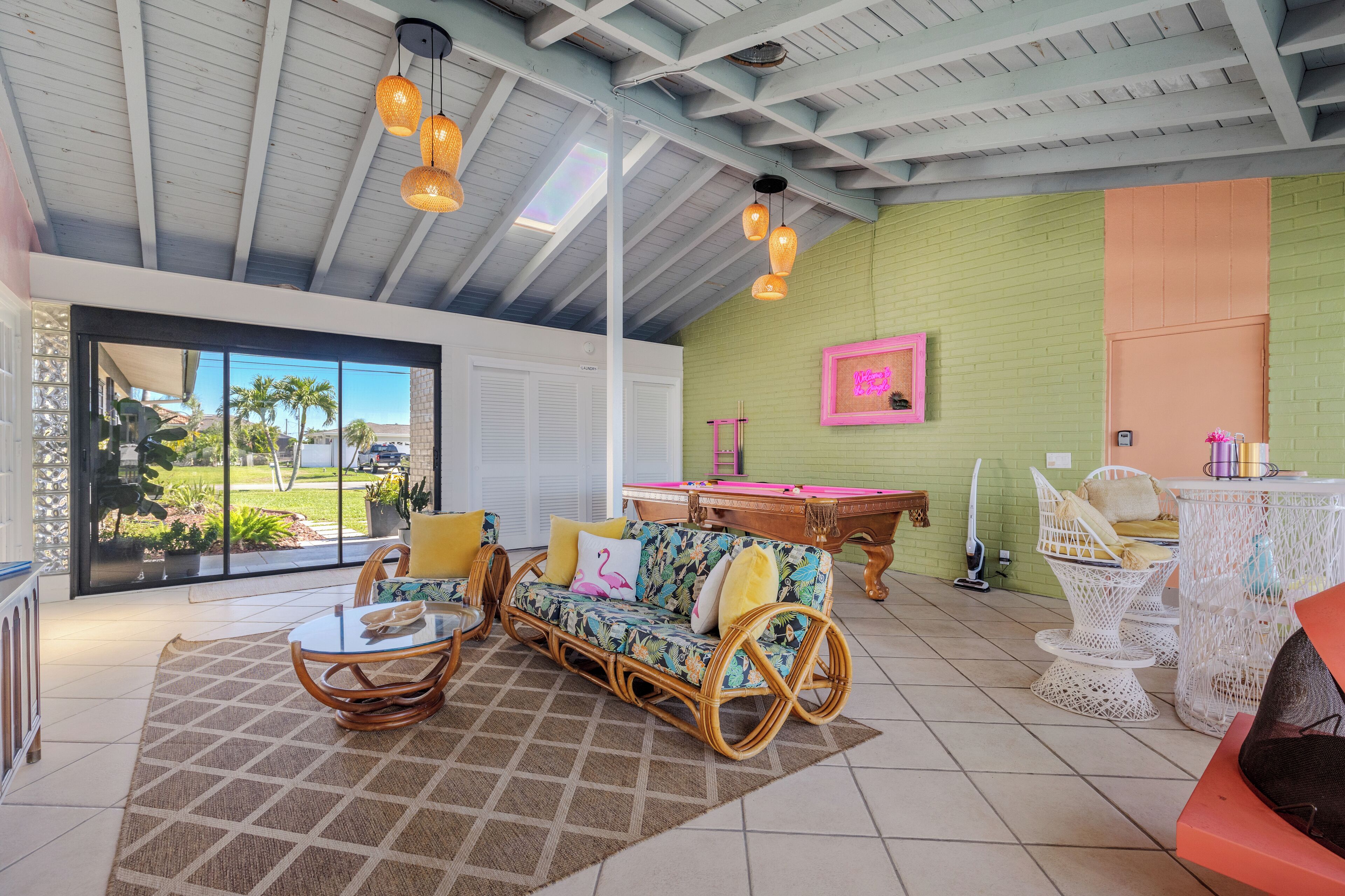 TV connectée, livres, imprimantes