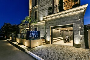 Property entrance - Hotel Tate by Aycon (Budva)