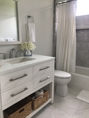 Combined shower/tub, hair dryer, towels, soap - Waterfront Pool Cottage Watch Hill Misquamicut Westerly Beaches  (Westerly)