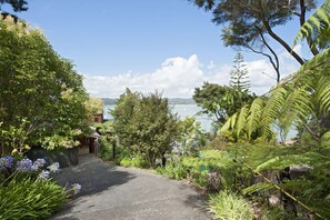 Property grounds - Tranquil waterfront escape with gorgeous views & a touch of history  (Russell)