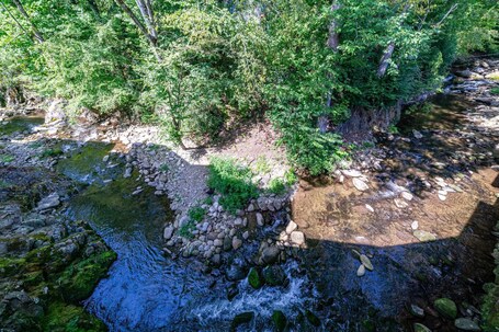 Bear Creek Inn - Image 9