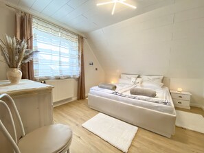 Deluxe appartement, privébadkamer, uitzicht op tuin (Garten-1Schlafzimmer-DG) | 1 slaapkamer
