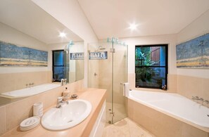 Shower, hair dryer, towels