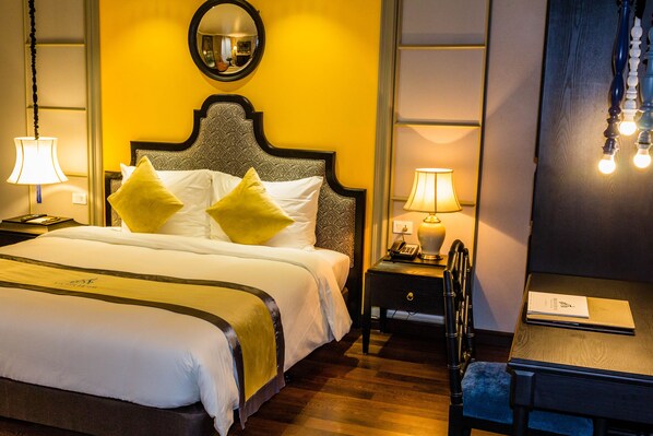 Senior Double Room, 1 King Bed