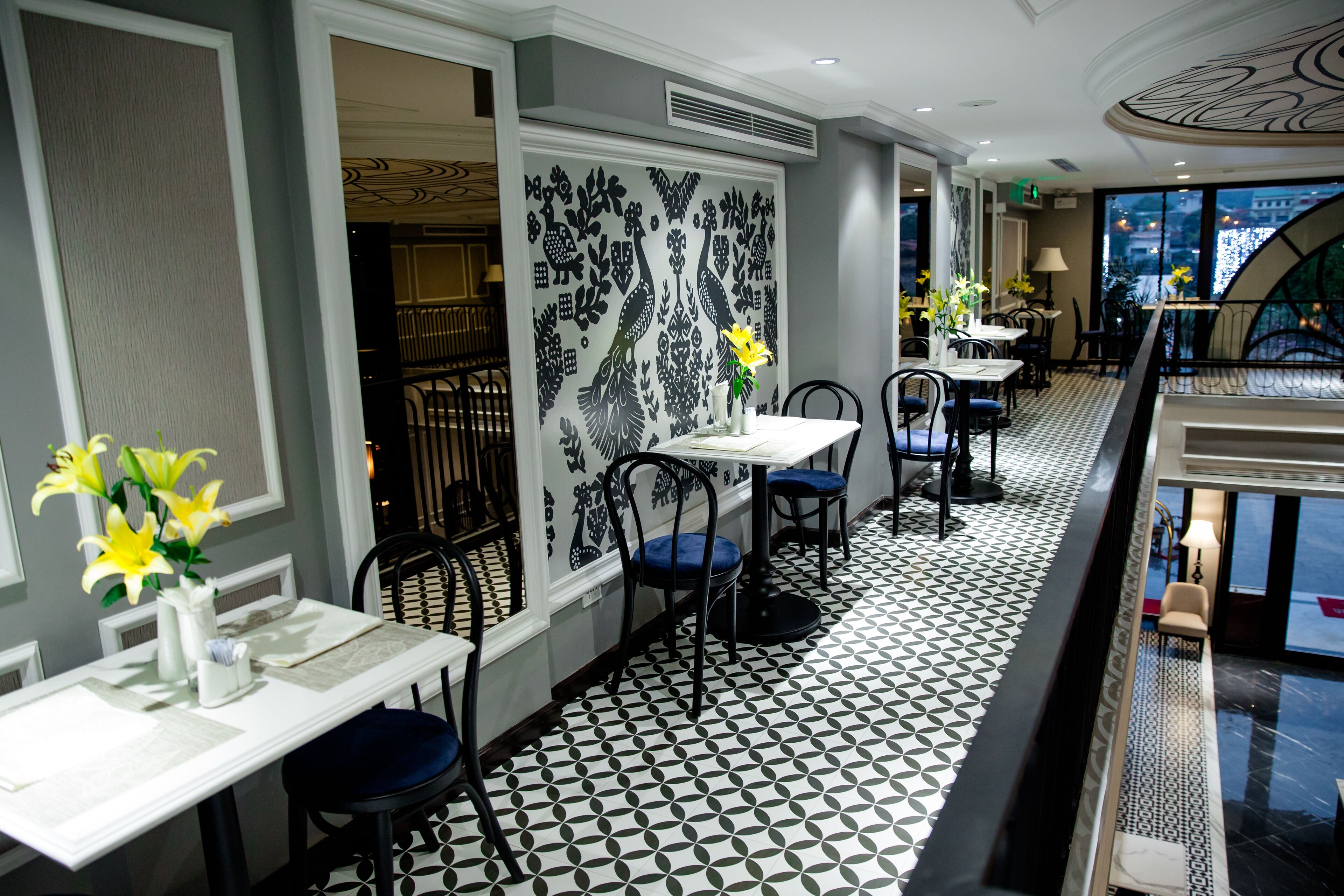 每日供應吃到飽早餐 (每人 VND100000)