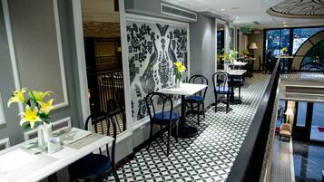 Morgenmadsbuffet hver dag (100000 VND pr. person)