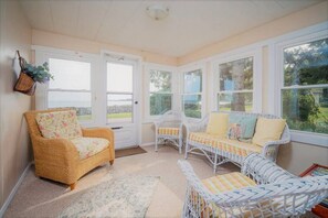 Interior - Vintage Lakefront Home in Historic Van Buren Point (Van Buren Point)