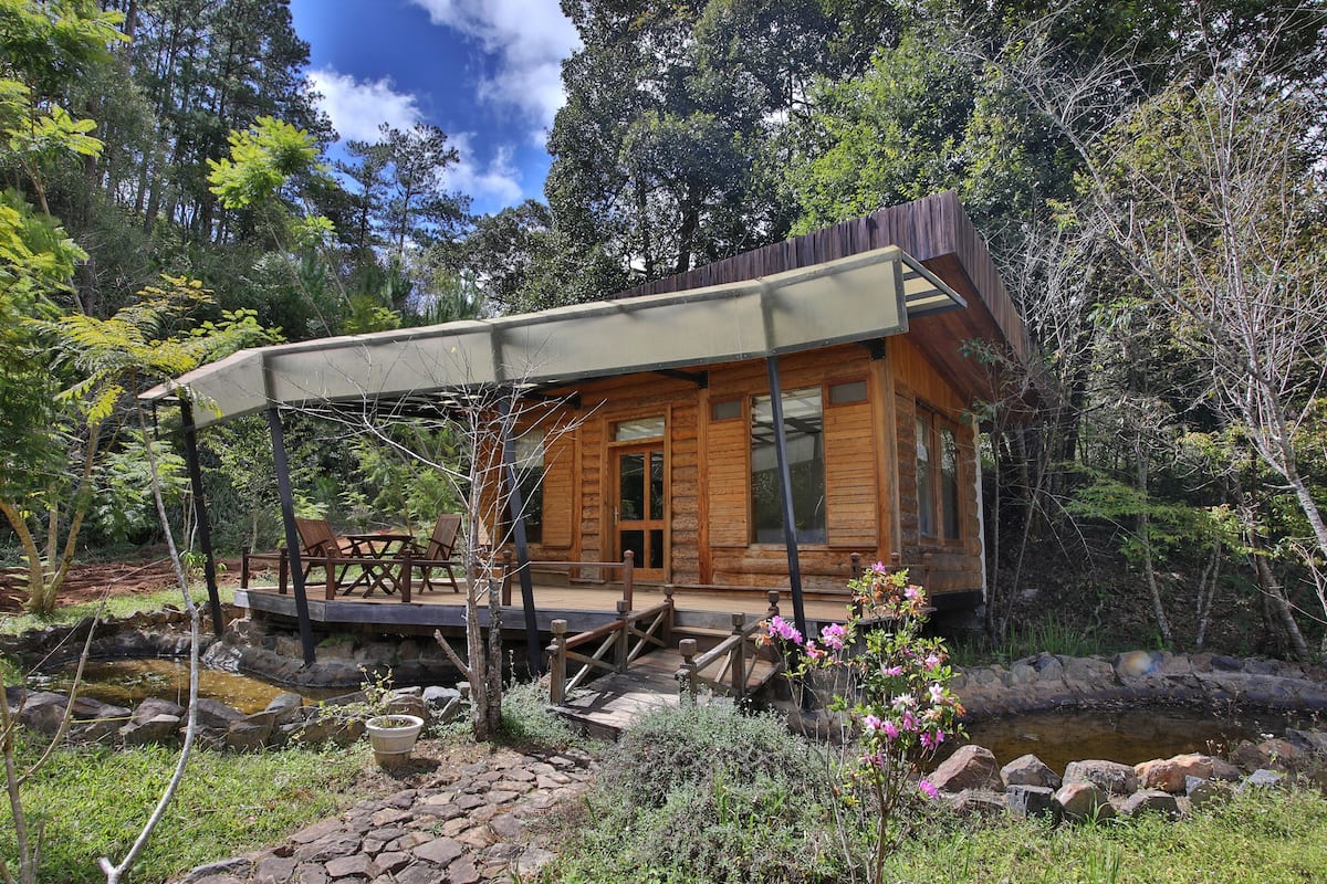 Wooden Cottage | Minibar, desk, laptop workspace, free WiFi