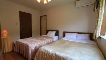 Family Room | Free WiFi