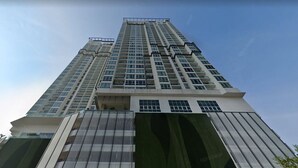 Unclassified image, 3 of 17, button - Paragon Suite by Superhost (Johor Bahru)