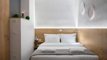 Superior Apartment with Garden View (Apt.4) | ๊ณ ๊ธ ์นจ๊ตฌ, ํ๋ก์ฐํ ์นจ๋, ๋ฐฉ์ ์ค๋น, ๋ฌด๋ฃ ์ ์์ฉ ์นจ๋