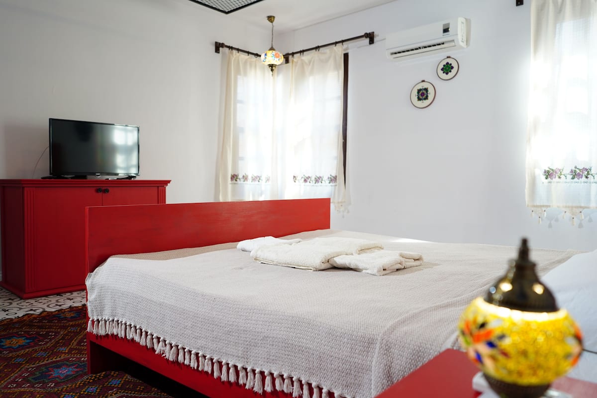 Premium Room | 1 bedroom, premium bedding, minibar, soundproofing