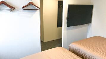 Individually decorated, desk, free WiFi, bed sheets
