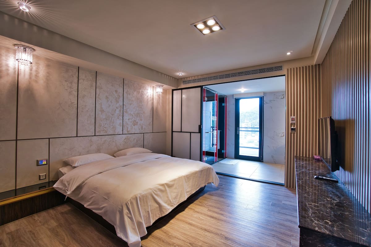 Habitación básica doble | Minibar, cortinas opacas, wifi gratis y ropa de cama