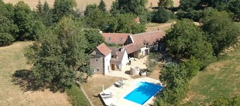 Character house with swimming pool in the heart of the Causses du Quercy nature park