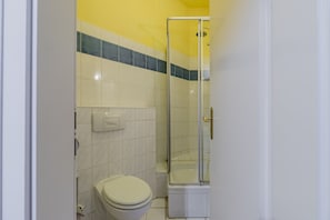 Bathroom - Buchholzer Hotel (Berlin)