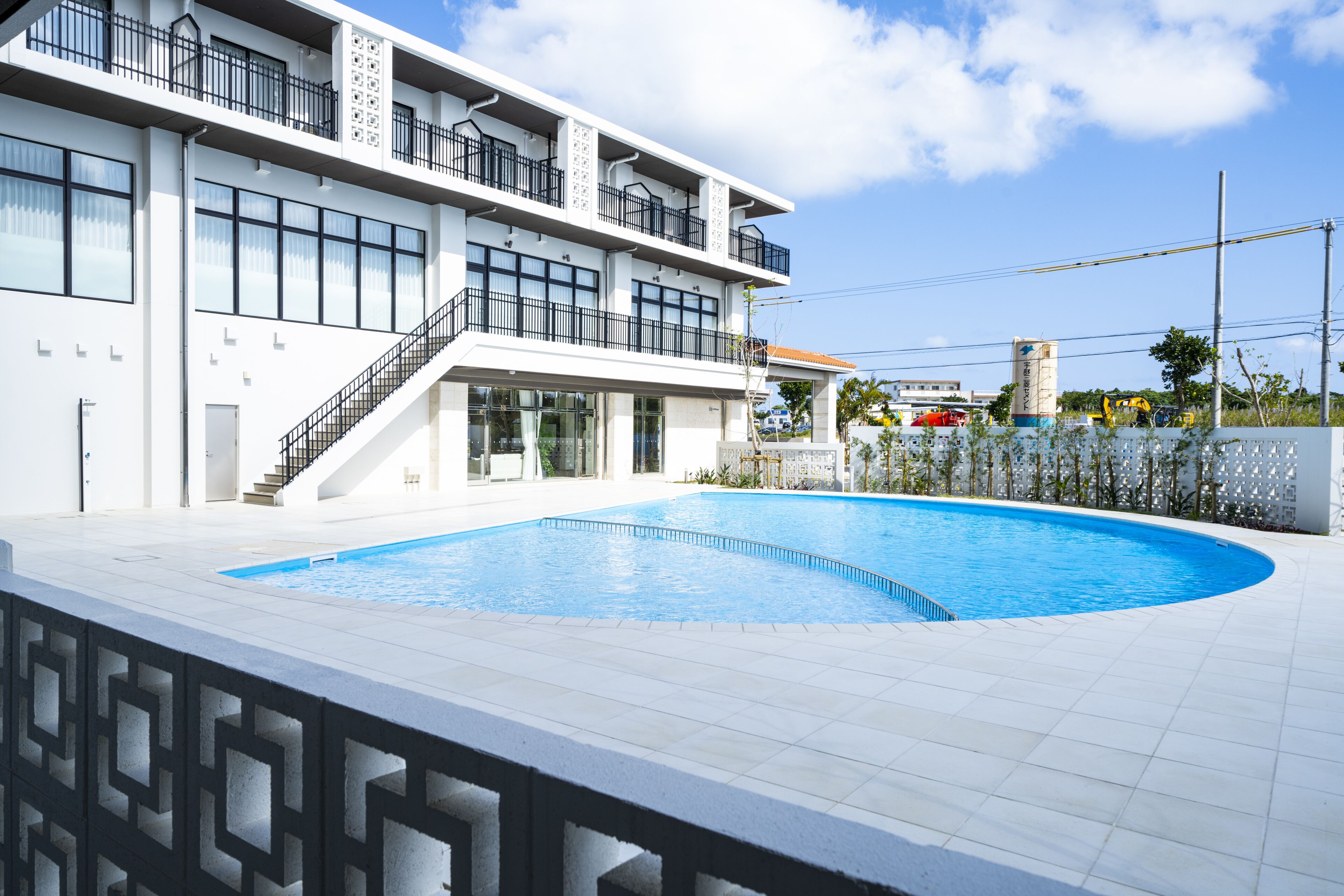 Deluxe-huone, tupakointi kielletty (Deluxe Family Room) | Tallelokero huoneessa, äänieristys, ilmainen Wi-Fi