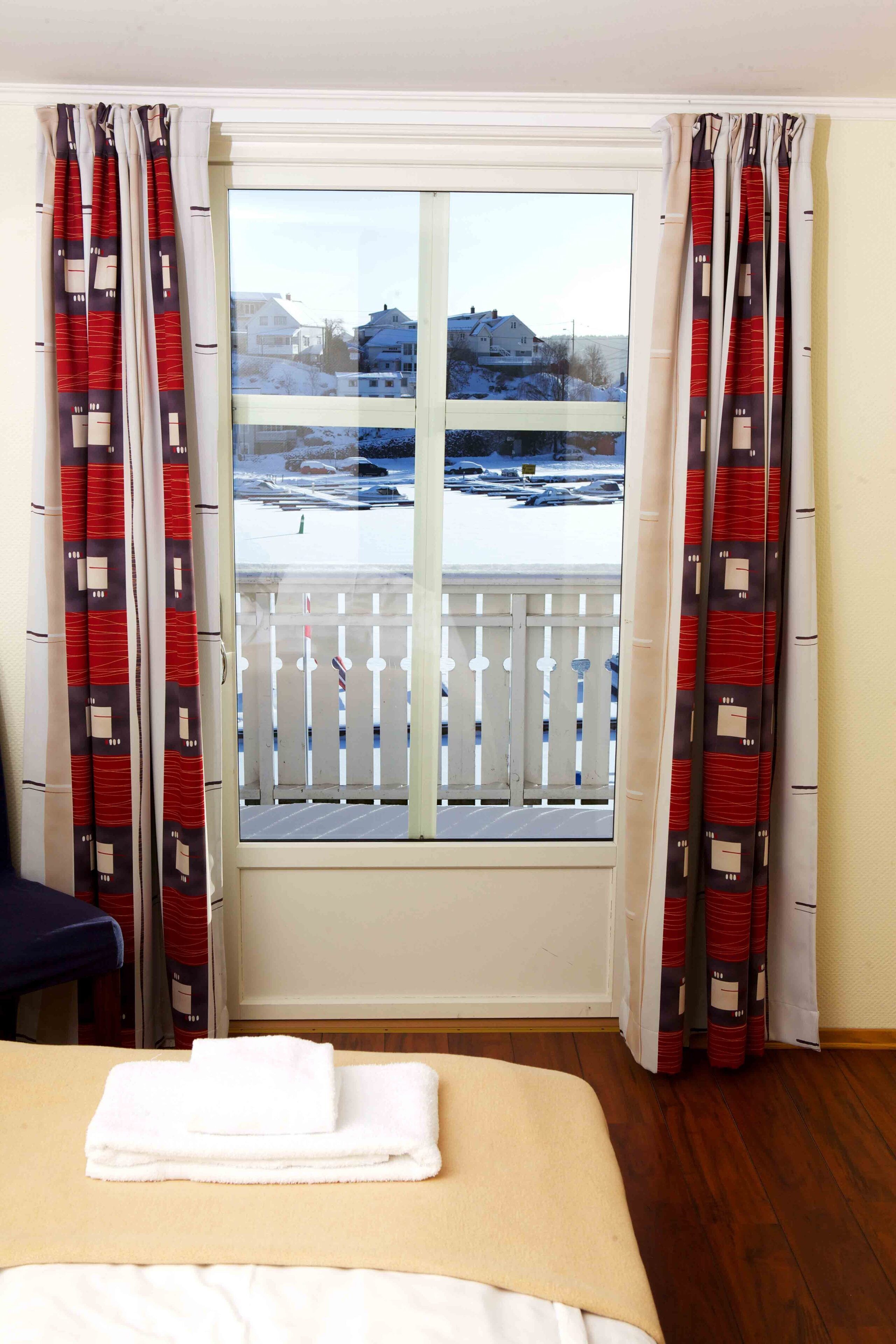 basic single room | 1 bedroom, iron/ironing board, free wifi, bed sheets