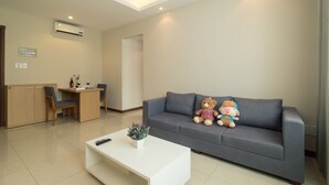 Flat-screen TV - Khanh Gia Apartment (Ho Chi Minh City)