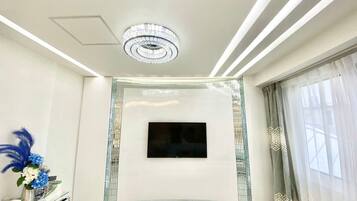 Iron/ironing board, free WiFi