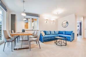 Apartment (4 Łokietka 23A) | Living room | Flat-screen TV