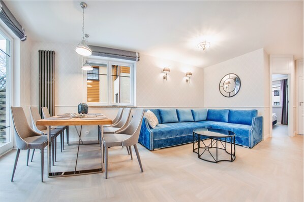 Apartment (4 Łokietka 23A) | Living room