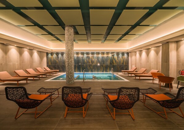 Piscina a l'aire lliure de temporada 