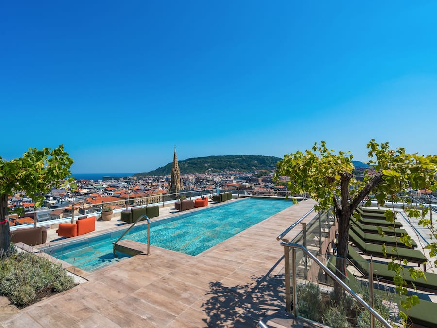 Seasonal outdoor pool
