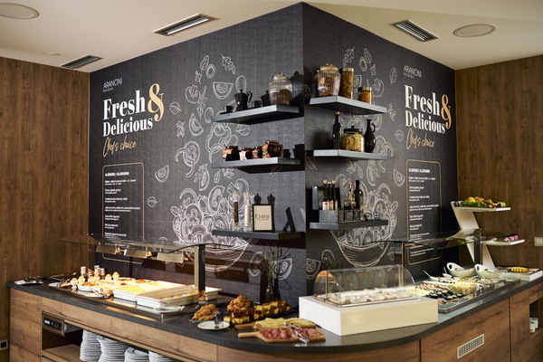 Breakfast buffet