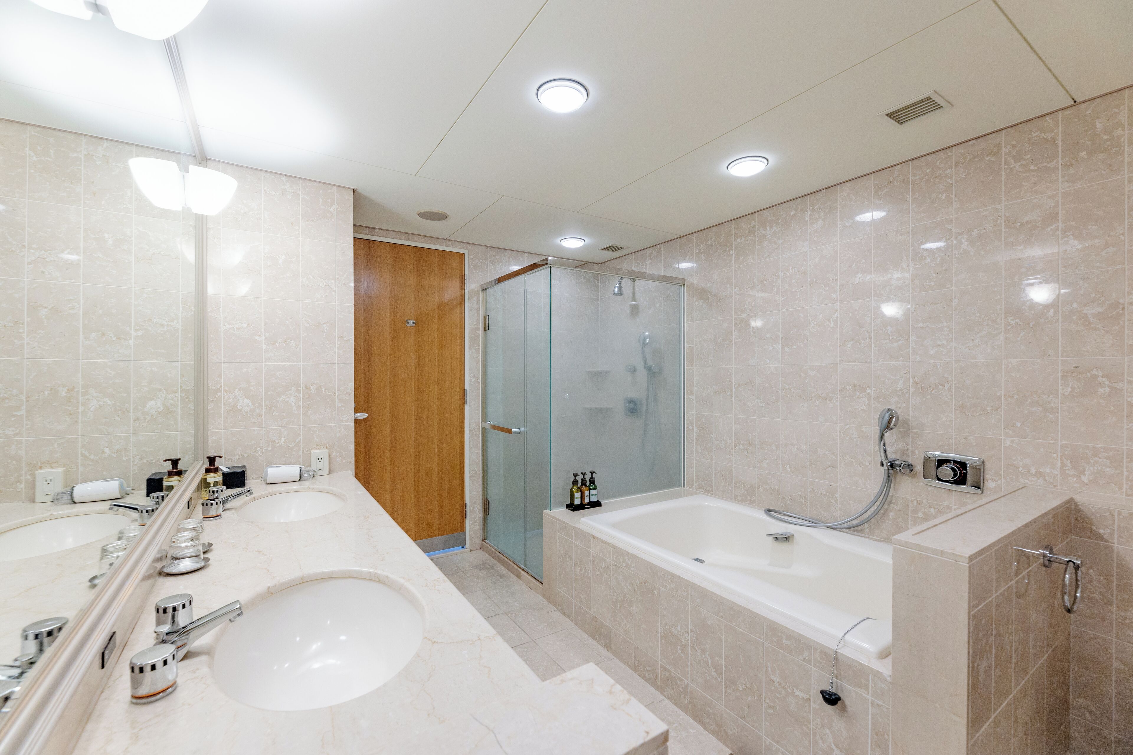 super bay view deluxe twin room, non smoking | desk, laptop workspace, blackout curtains, iron/ironing board