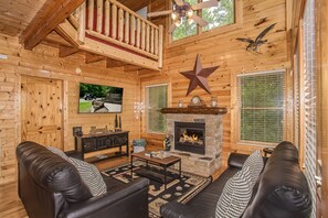 Fernseher, Kamin, Videospiele, DVD-Player