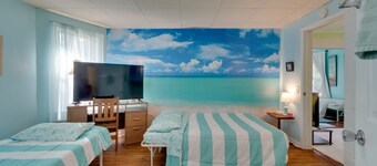 2 Miles to Dtwn! Idyllic Rochester Apt w/ Hot Tub