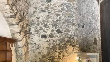 Kühlschrank, Esstisch