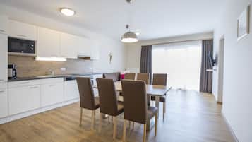 Apartment, 2 Schlafzimmer, Balkon (Typ F) | Eigene Küche