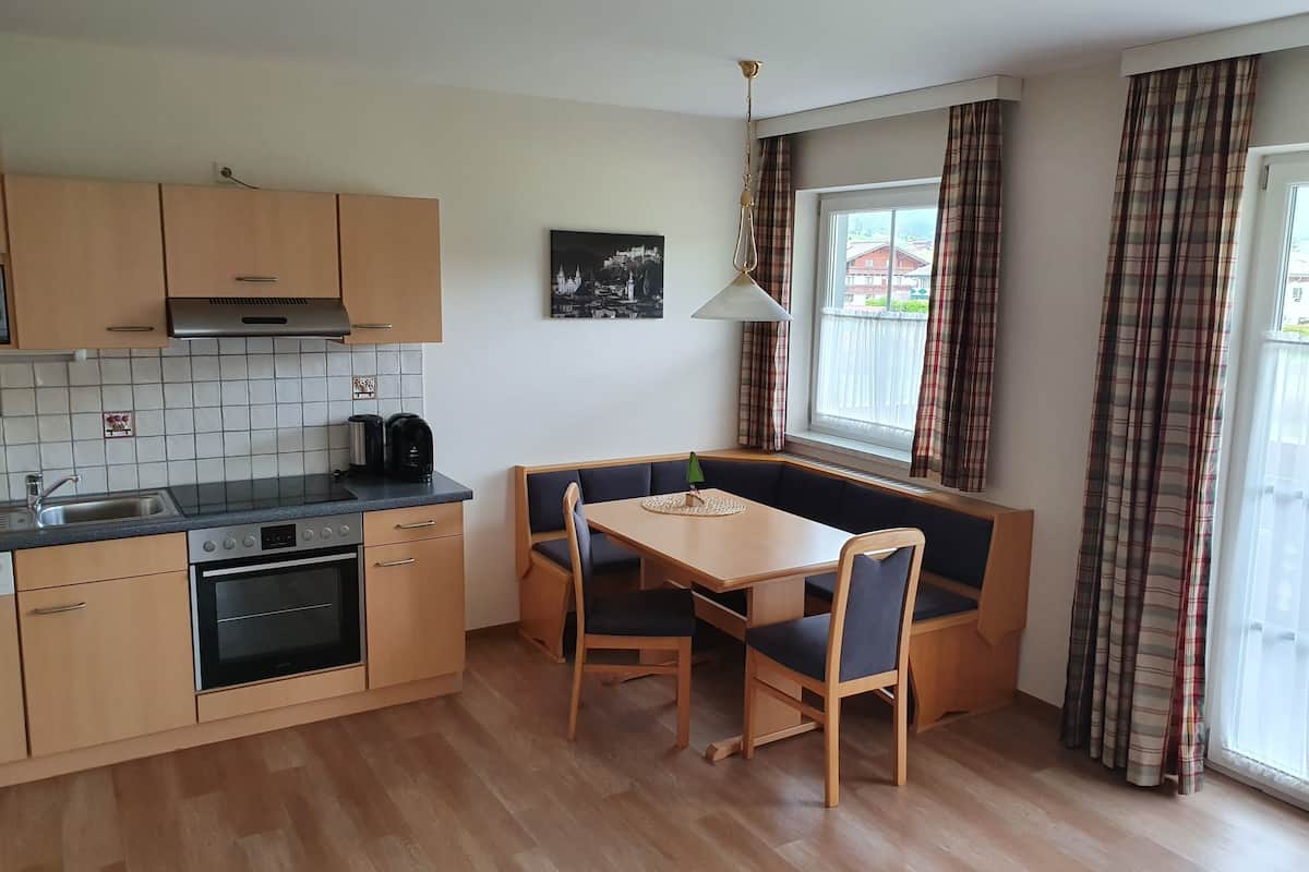 Appartement, 1 chambre (Typ B) | Cuisine privée | Plaque de cuisson, lave-vaisselle, cafetière/bouilloire