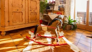 Innen-Kinderspielplatz