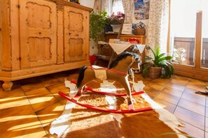 Innen-Kinderspielplatz